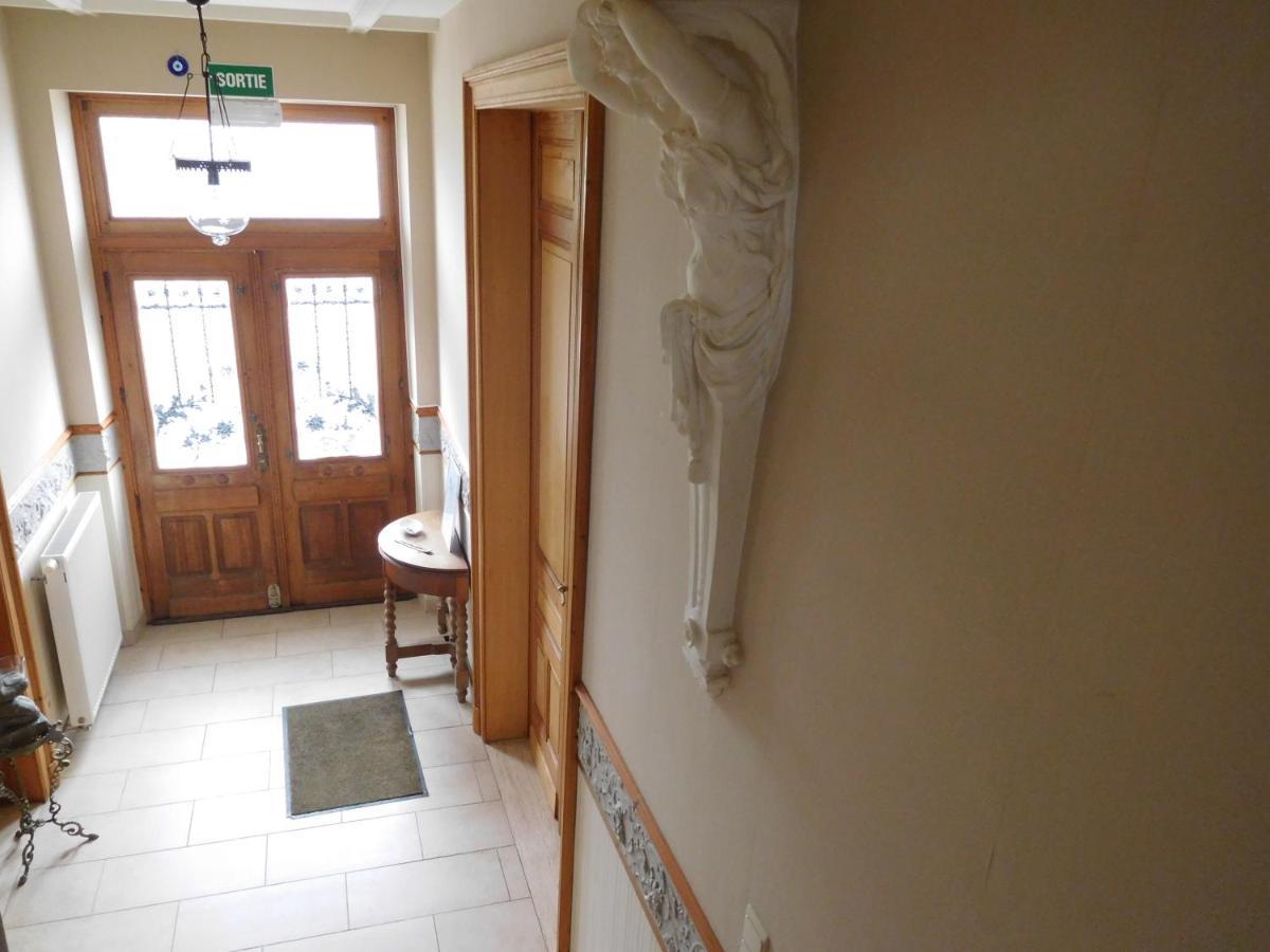 Bed and Breakfast La Cle Des Sens Le Faubourg Exterior foto